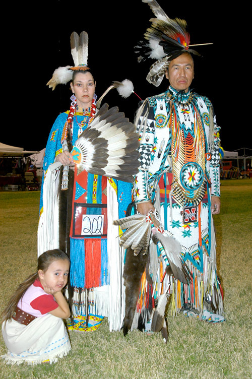 Anthony, wife Nancyh, daughter Tashina Parker, Las Vegas Veteran's InterTribal Pow Wow 2007 - © 2007 Mickey Cox
